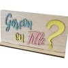 CENTRE DE TABLE GENDER REVEAL EN BOIS SUR SOCLE