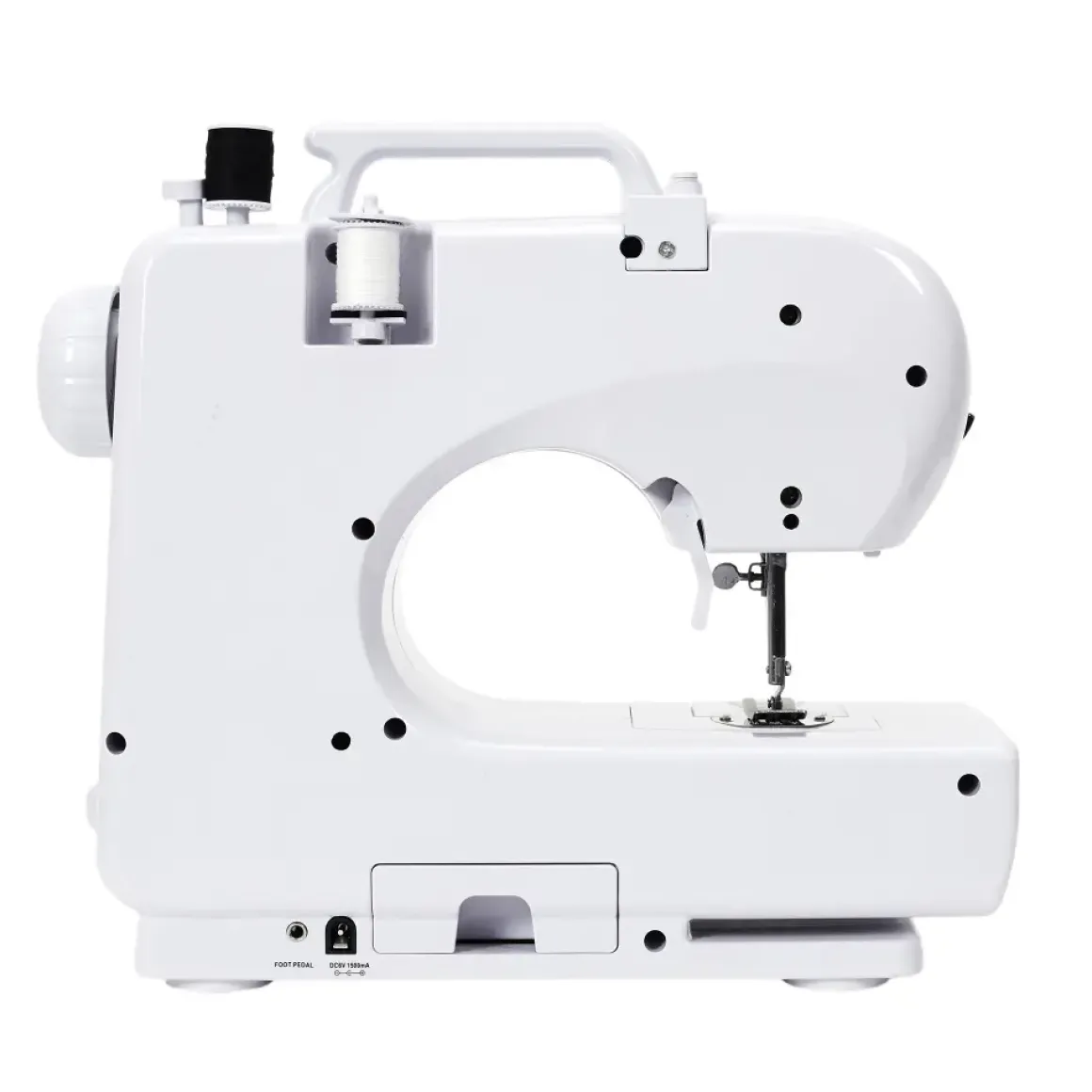 MACHINE A COUDRE