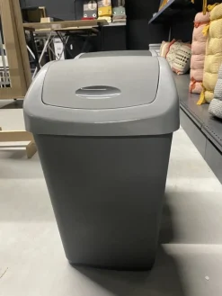 POUBELLE A BASCULE 50L