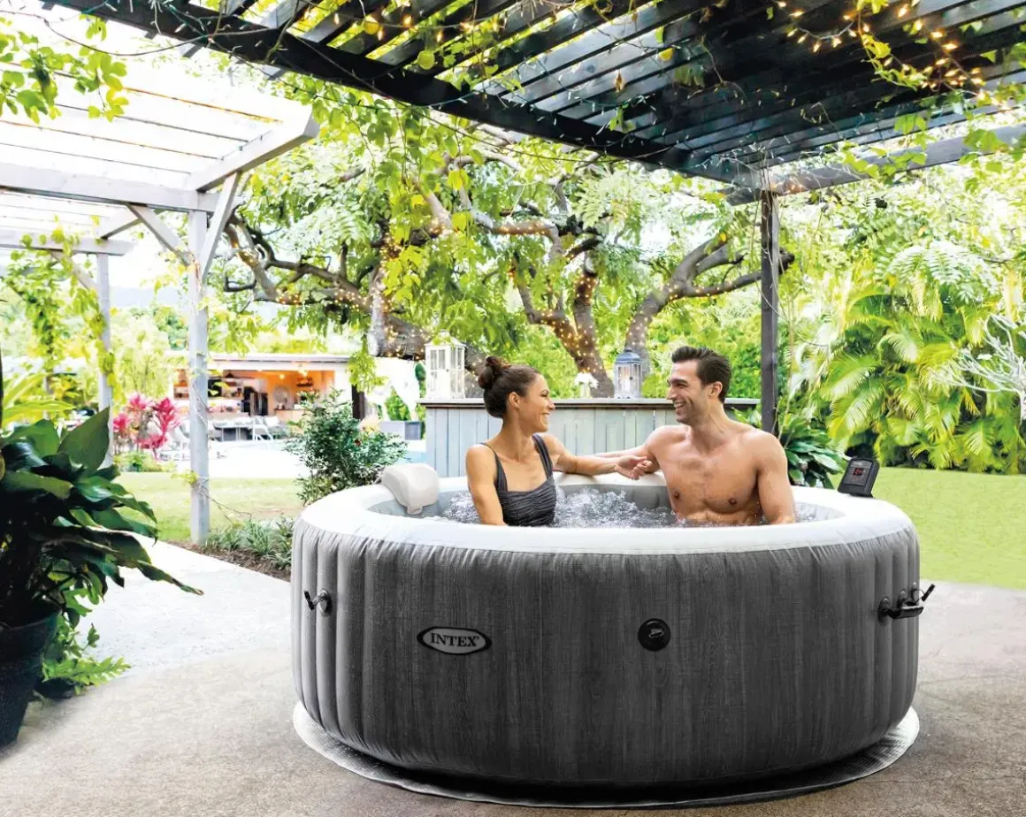 SPA ROND BULLES BALTIK 4 PLACES